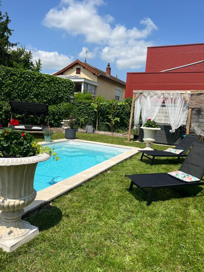L'Escale Chambres Et Table D'Hotes Verdun-sur-le-Doubs Екстер'єр фото